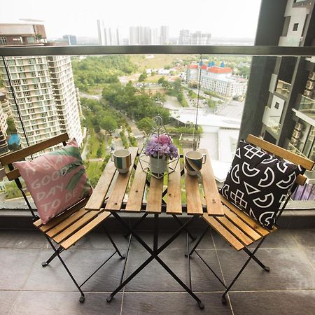 D'Pristine Medini By The One - 8Min Walk To Legoland Apartment Nusajaya  Exterior foto