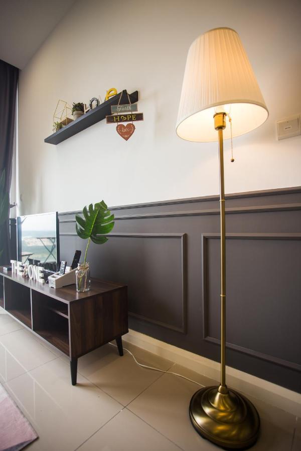 D'Pristine Medini By The One - 8Min Walk To Legoland Apartment Nusajaya  Exterior foto