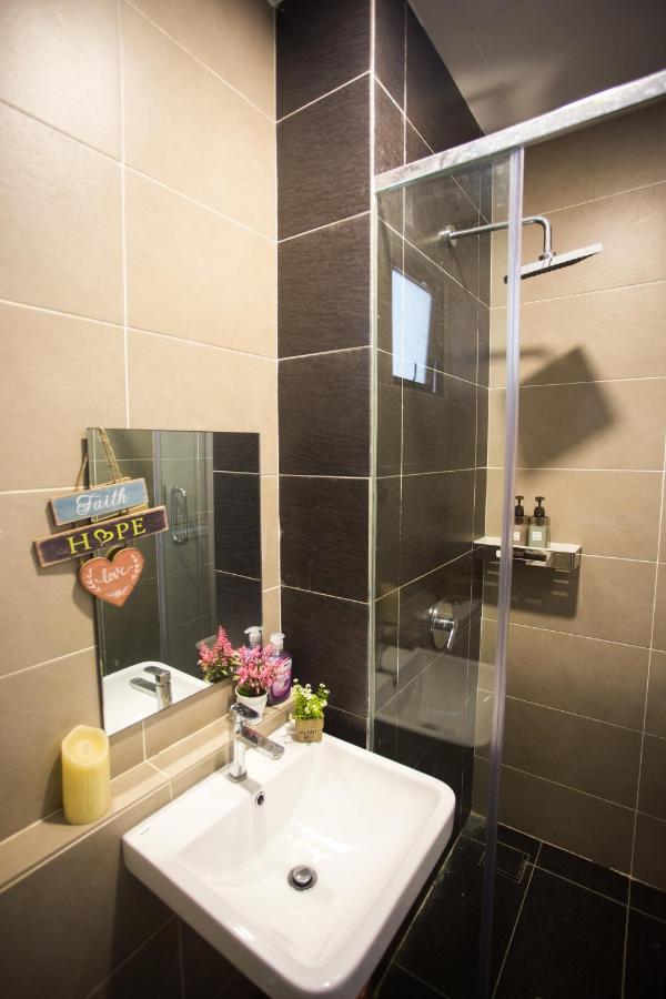 D'Pristine Medini By The One - 8Min Walk To Legoland Apartment Nusajaya  Exterior foto